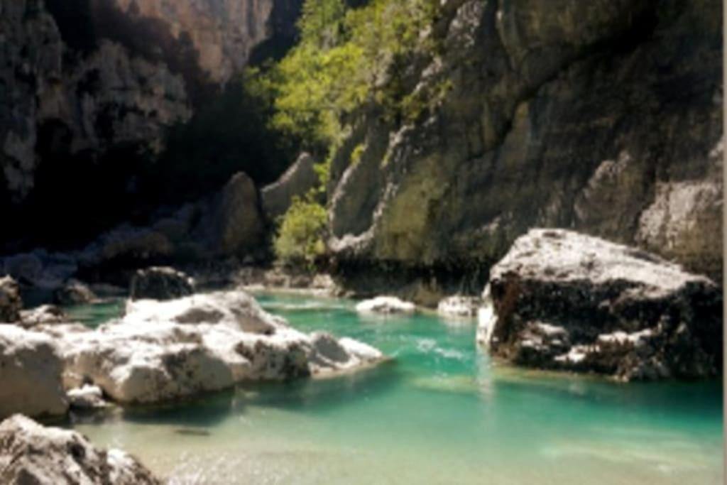 Oasis Tranquille - L'Evasion Au Verdon 格雷乌莱班 外观 照片